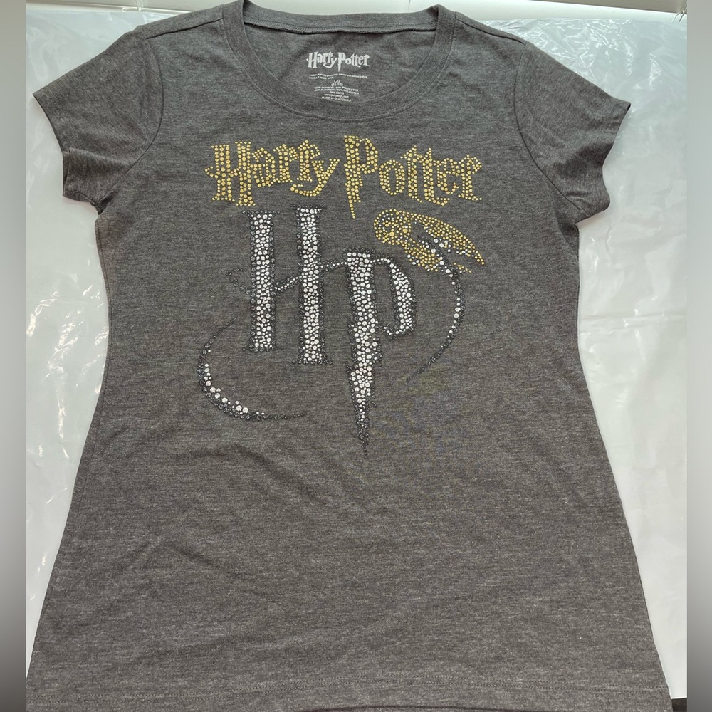 Harry potter’s hogwarts junior t shirt large